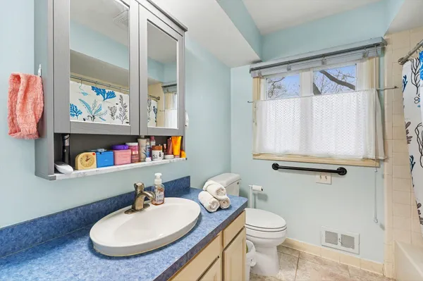 $380,000 | 12301 Pinecrest Drive, Plymouth, MI 48170