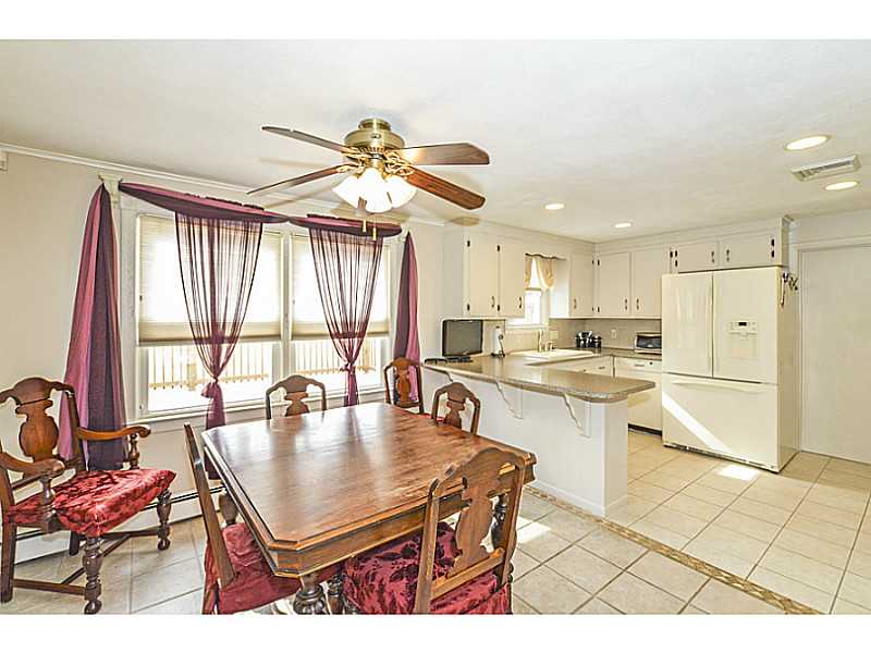 11 Eagle Road Cranston, RI 02920 - Photo 8 of 23 Dining Room.
