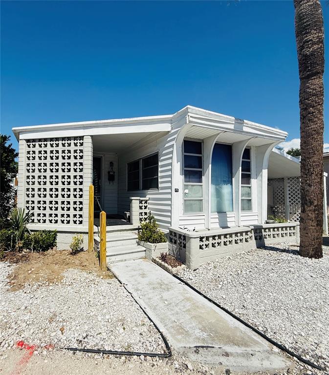 4851 West Gandy Boulevard, Unit B3L15 Tampa, FL 33611 - Photo 2 of 34