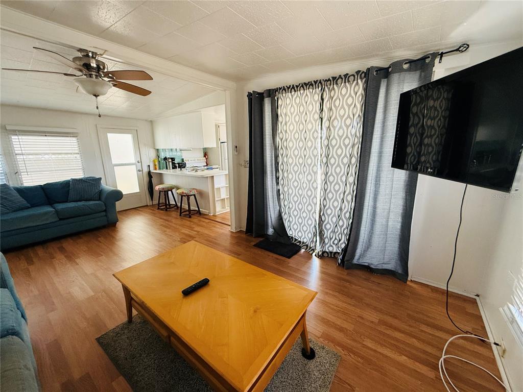 4851 West Gandy Boulevard, Unit B3L15 Tampa, FL 33611 - Photo 10 of 34