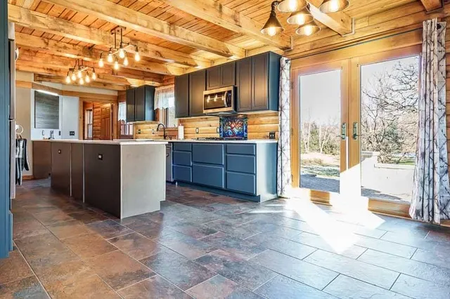 $530,000 | 7334 Hawthorne Ridge, Roscoe, IL 61073