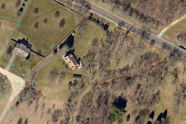 $530,000 | 7334 Hawthorne Ridge, Roscoe, IL 61073