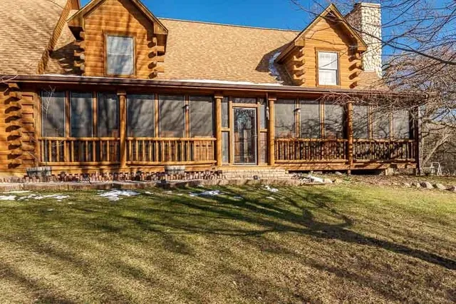 $530,000 | 7334 Hawthorne Ridge, Roscoe, IL 61073