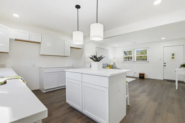 $159,900 | 1941 Cambridge Street, Chicago Heights, IL 60411