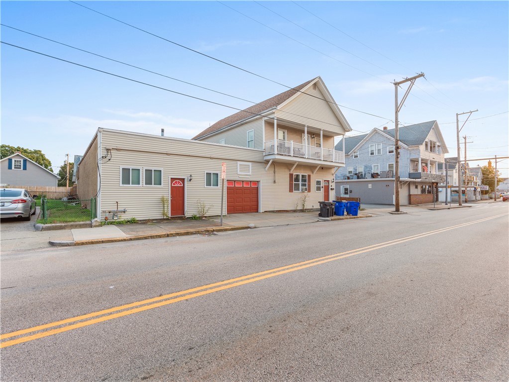 181 Benefit Street Pawtucket, RI 02861 - Photo 3 of 14