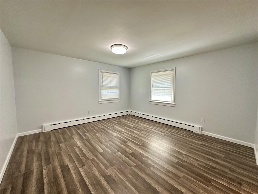 137 Carroll Street Springfield, MA 01108 - Photo 7 of 22