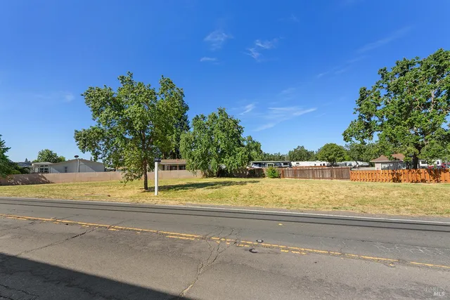 $99,950 | 8185 Old Redwood Highway, Windsor, CA 95492