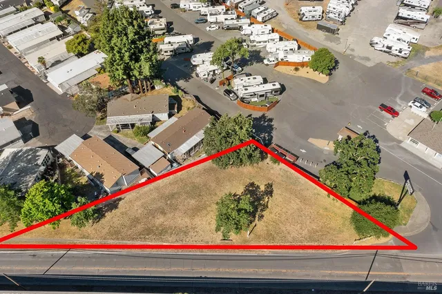 $99,950 | 8185 Old Redwood Highway, Windsor, CA 95492