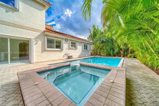 $6,000 | 11374 Northwest 66th Street, Doral, FL 33178