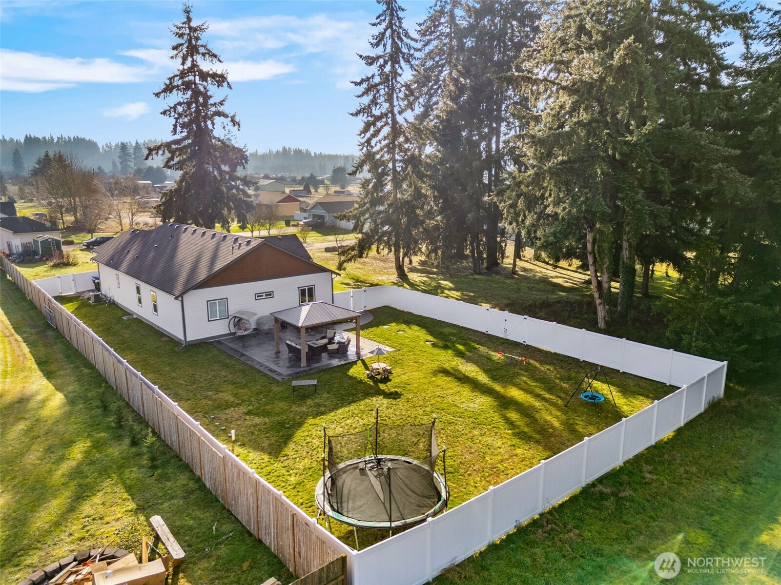 17912 Daryl Lane Southwest Rochester, WA 98579 - Photo 5 of 28 Gallery Image 5
