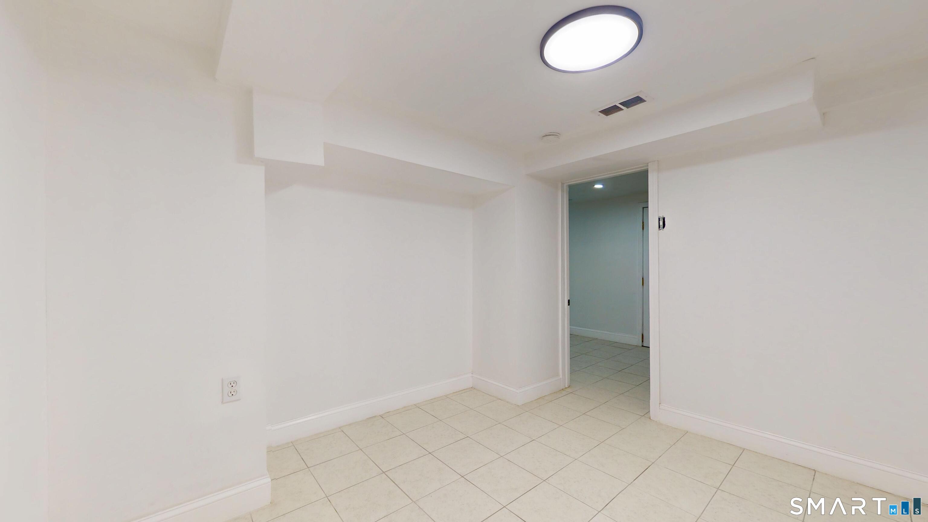 93 Spring Street West Haven, CT 06516 - Photo 34 of 40