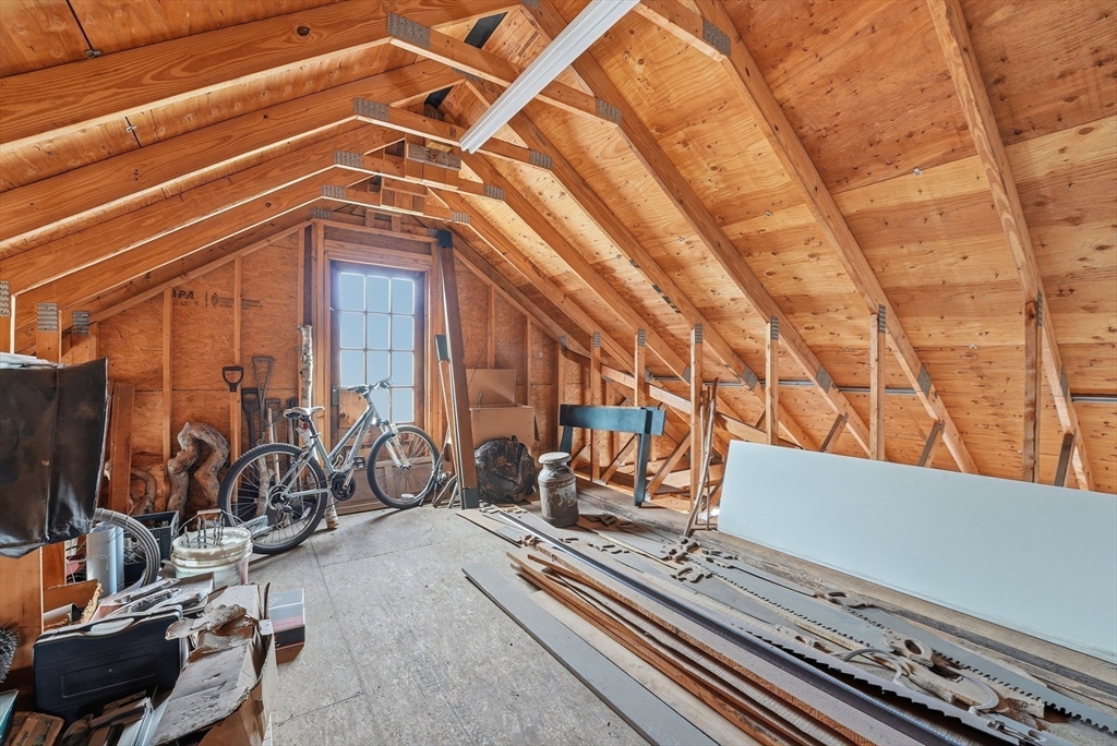 1016 Chestnut Street Palmer, MA 01069 - Photo 12 of 33