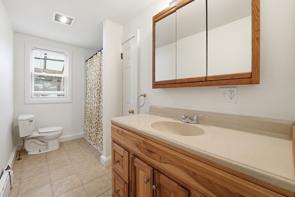 1016 Chestnut Street Palmer, MA 01069 - Photo 18 of 33