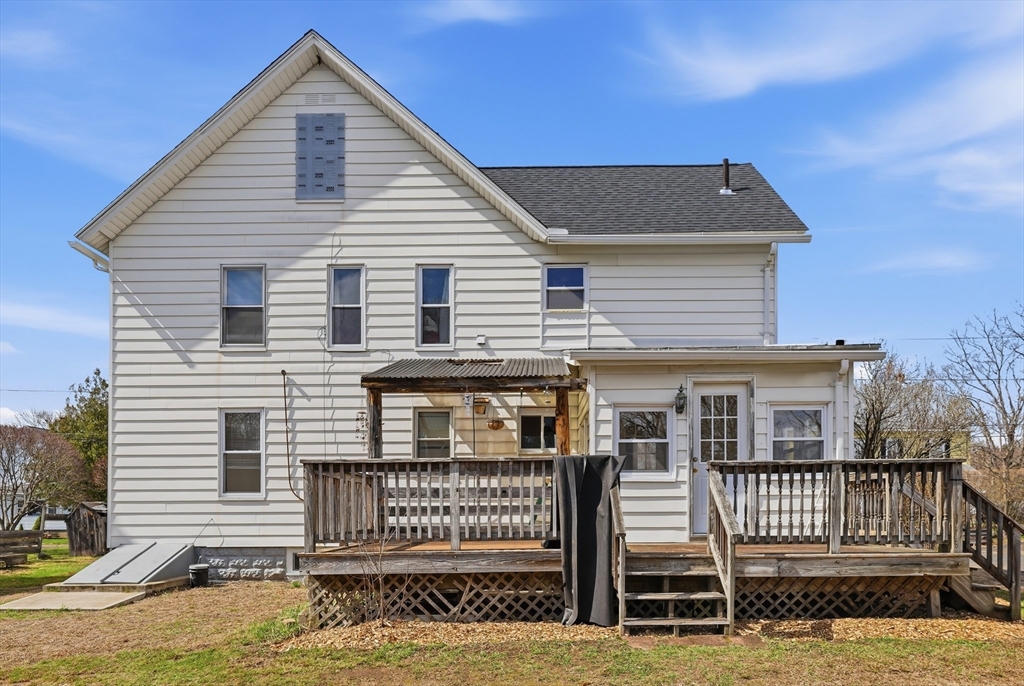 1016 Chestnut Street Palmer, MA 01069 - Photo 2 of 33