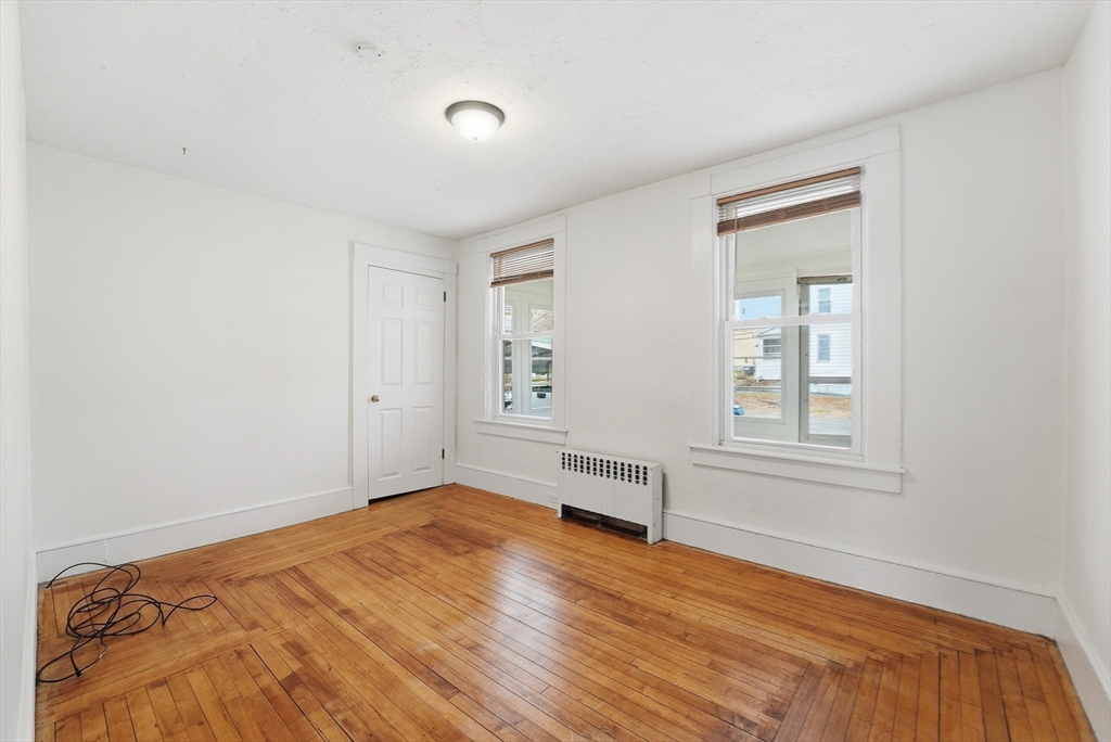 1016 Chestnut Street Palmer, MA 01069 - Photo 23 of 33