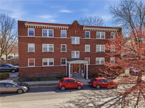 $1,350,000 | 3401 Central Street, Kansas City, MO 64111