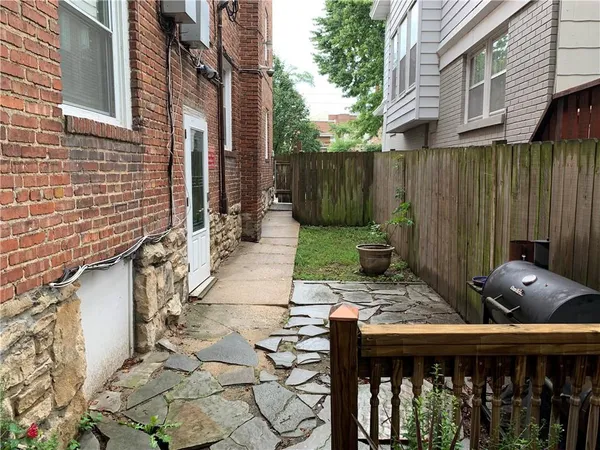 $1,350,000 | 3401 Central Street, Kansas City, MO 64111