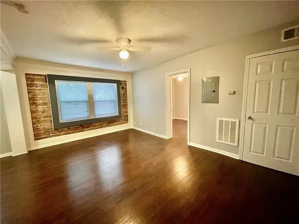 $1,350,000 | 3401 Central Street, Kansas City, MO 64111
