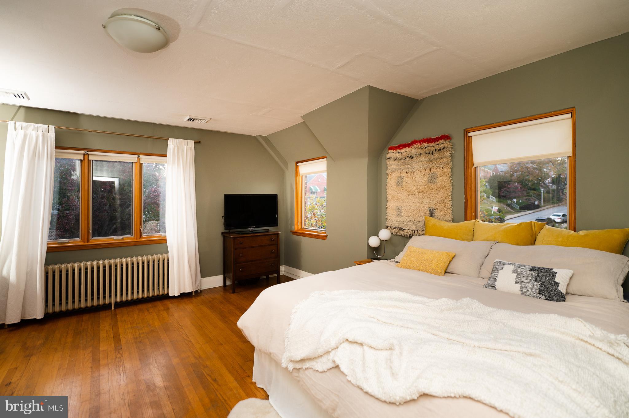 3727 Rexmere Road Baltimore, MD 21218 - Photo 27 of 56 Look at this huge primary bedroom suite...