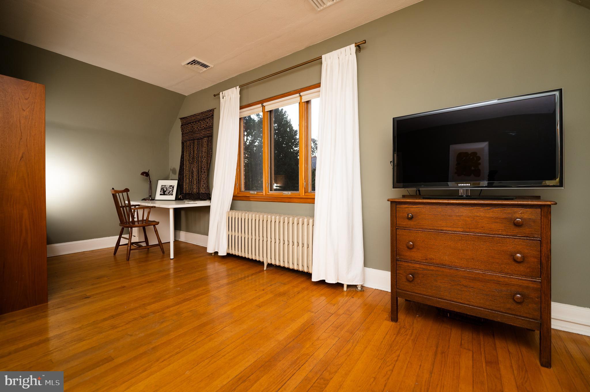 3727 Rexmere Road Baltimore, MD 21218 - Photo 29 of 56 Such great natural light...