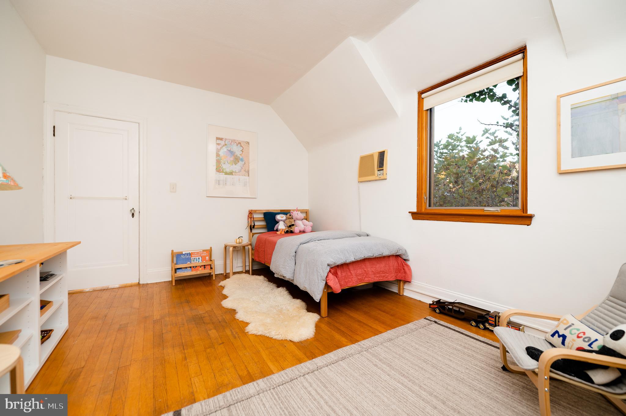 3727 Rexmere Road Baltimore, MD 21218 - Photo 33 of 56 Charming wood floors...