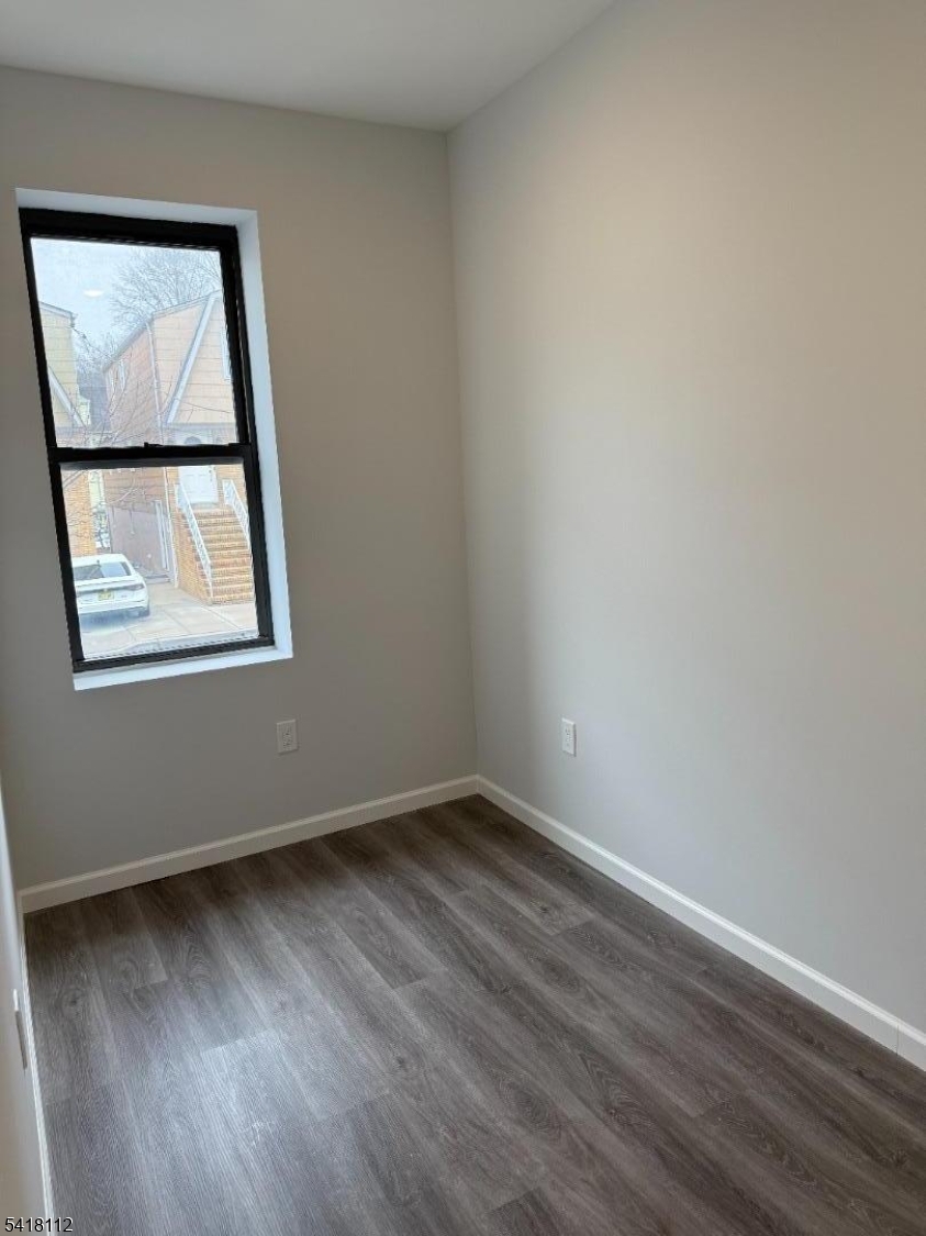 37 6th Street Harrison, NJ 07029 - Photo 20 of 24