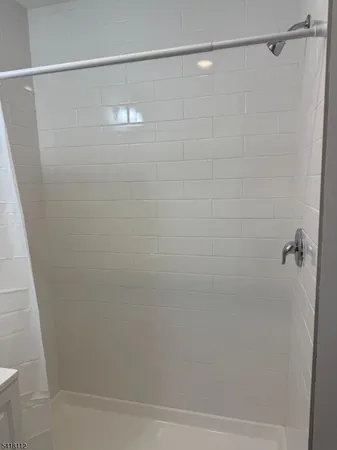 $2,800 | 37 6th Street, Harrison, NJ 07029