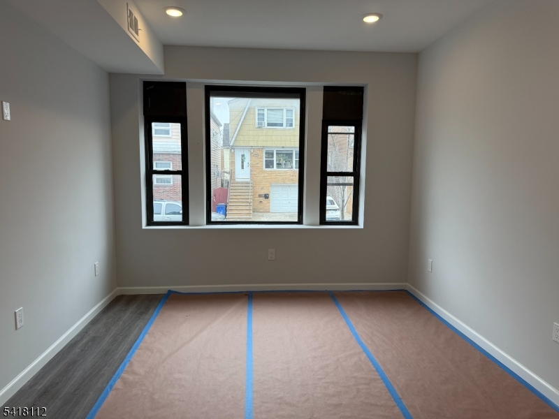 37 6th Street Harrison, NJ 07029 - Photo 10 of 24