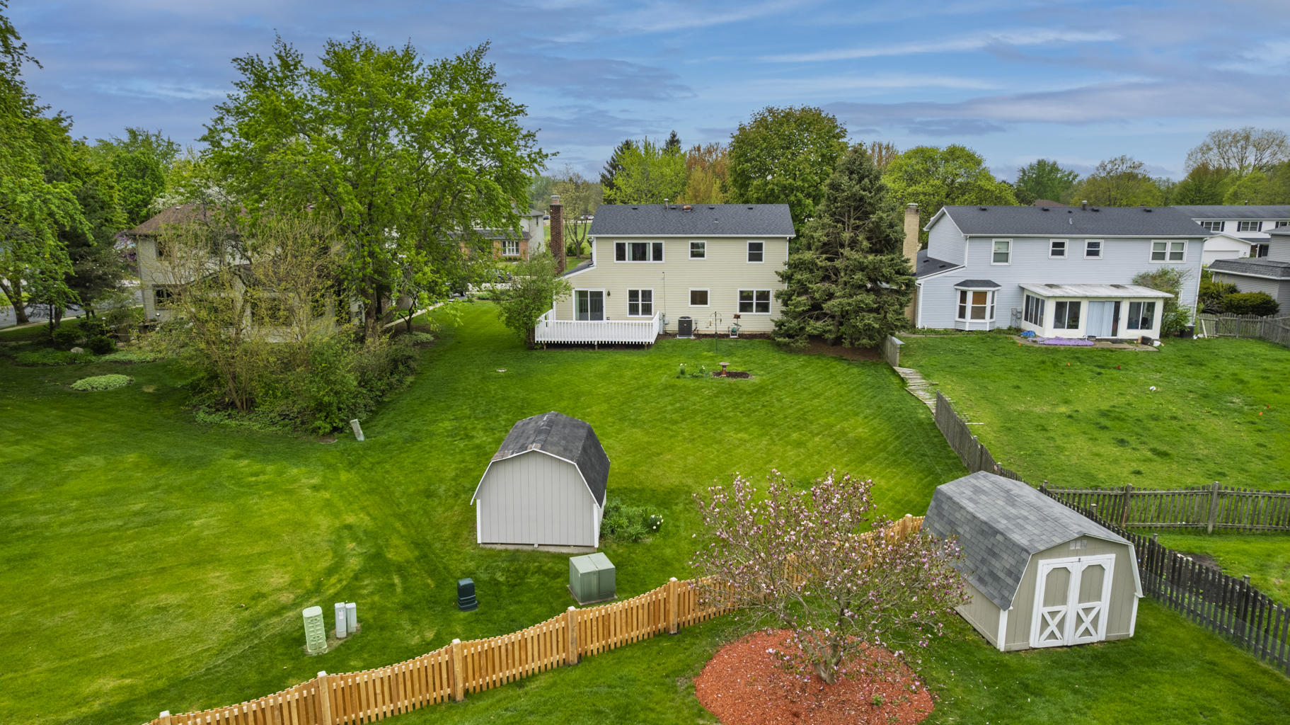 1494 Applegate Drive Naperville, IL 60565 - Photo 31 of 35 an aerial view of a house having yard