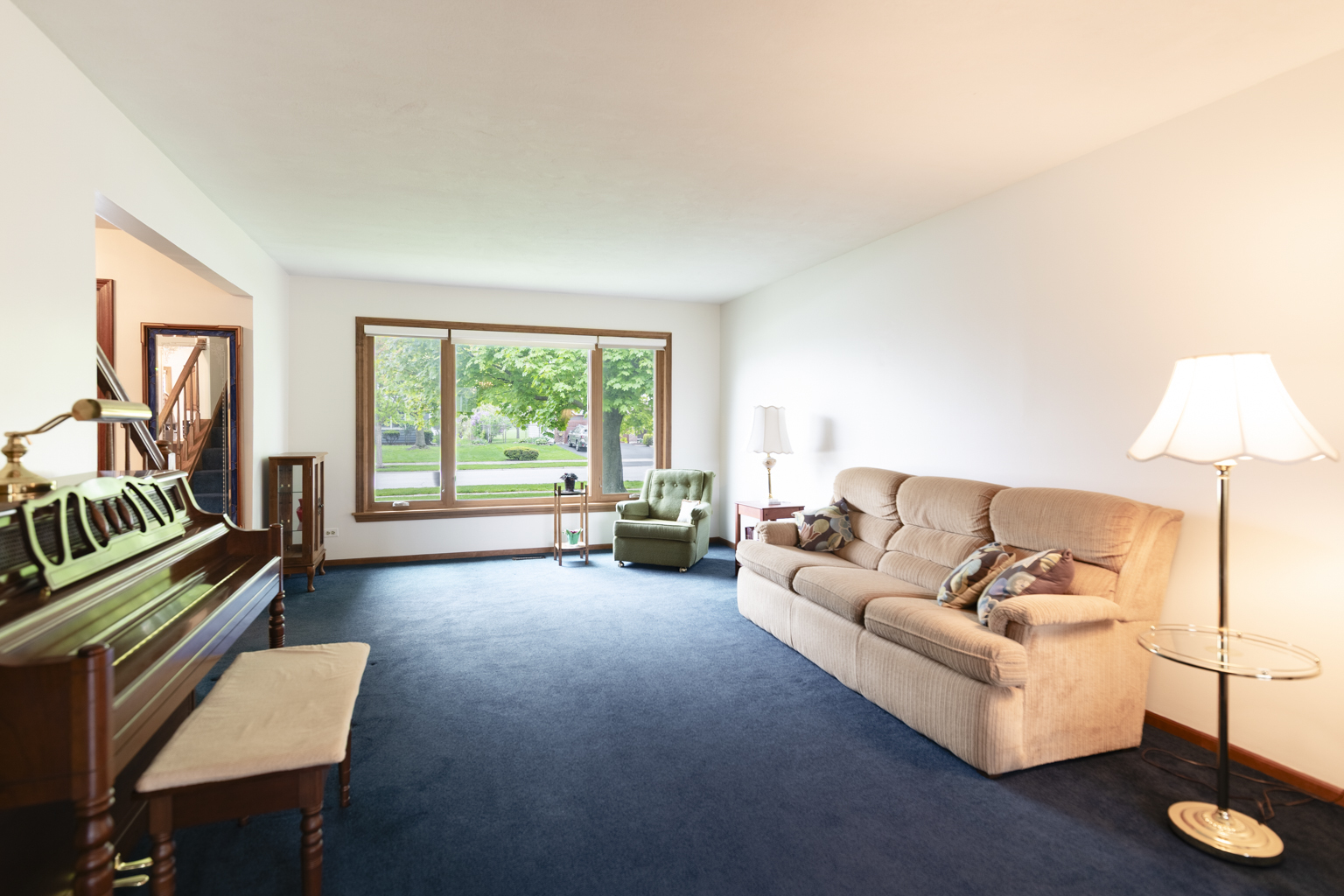 1494 Applegate Drive Naperville, IL 60565 - Photo 8 of 35 a living room with furniture and a window