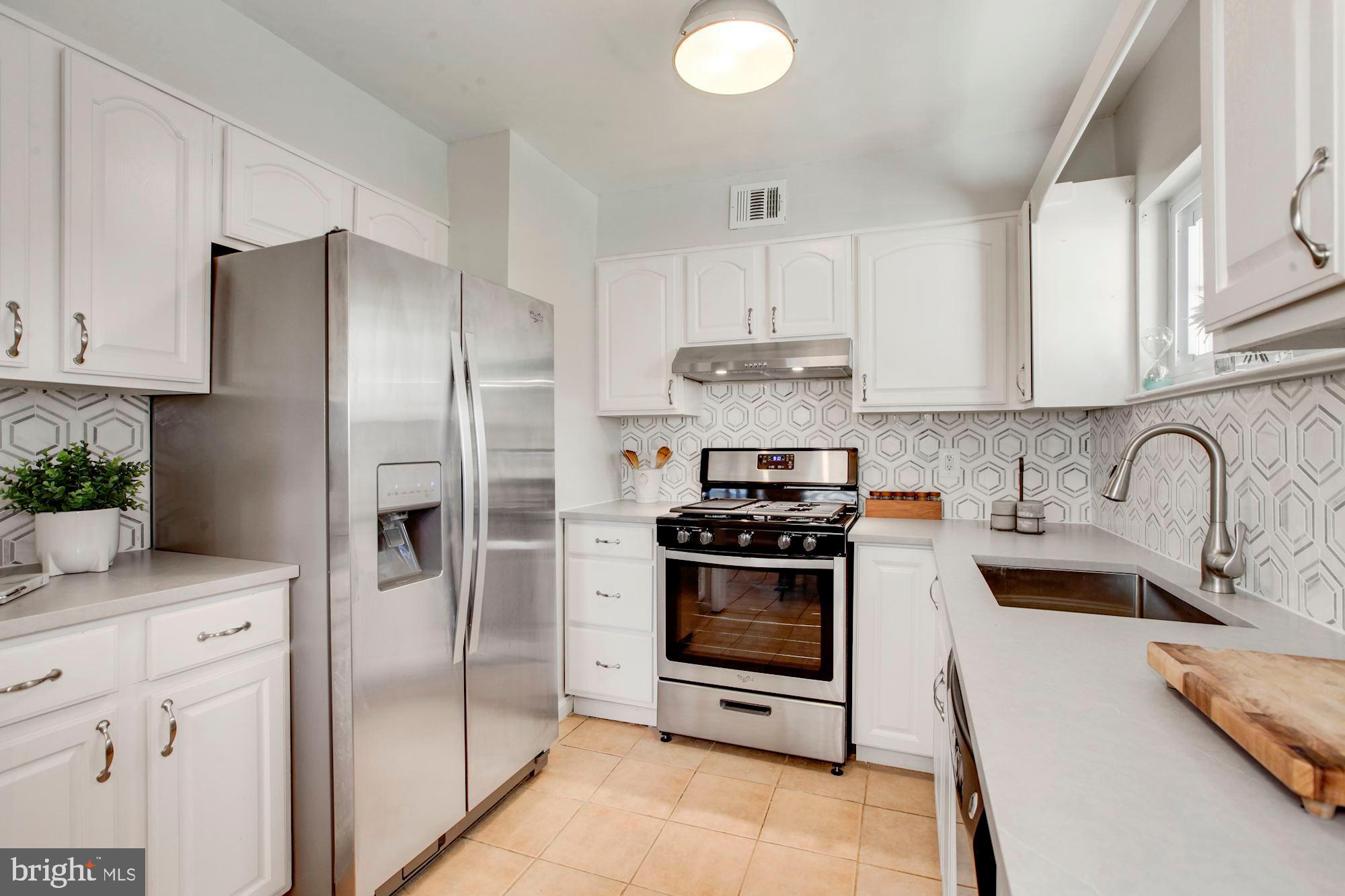 708 Justin Way Silver Spring, MD 20901 - Photo 9 of 30 You will love all the storage space in this one!