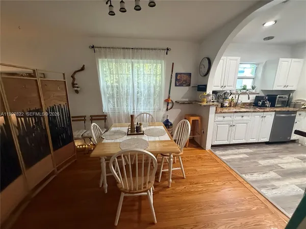 $2,500 | 1921 Jefferson Street, Hollywood, FL 33020