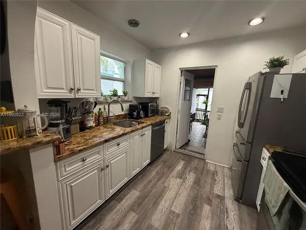 $2,500 | 1921 Jefferson Street, Hollywood, FL 33020