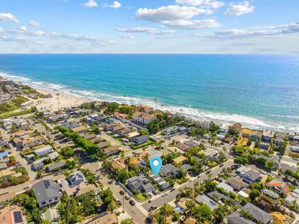 $3,095,000 | 215-223 Lolita Street, Encinitas, CA 92024