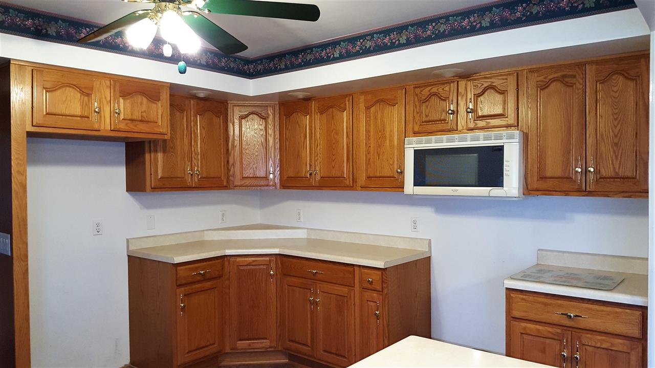 816 West Grove Street Rensselaer, IN 47978 - Photo 8 of 22