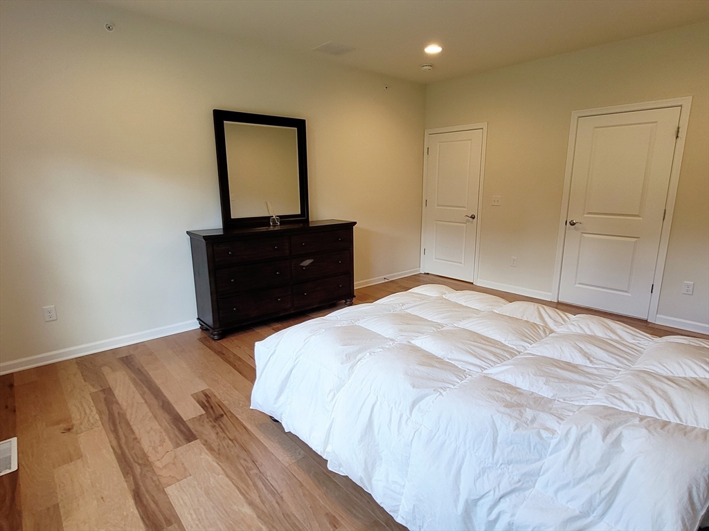 13 Walnut Way, Unit 13 Hopkinton, MA 01748 - Photo 17 of 32