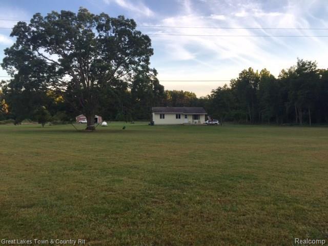 3714 Hannaman Road Columbiaville, MI 48421 - Photo 5 of 16 FullSizeRender.jpg