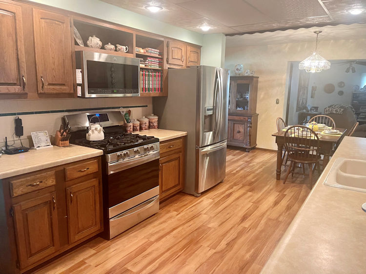 306 Ridge Road Rochelle, IL 61068 - Photo 3 of 19