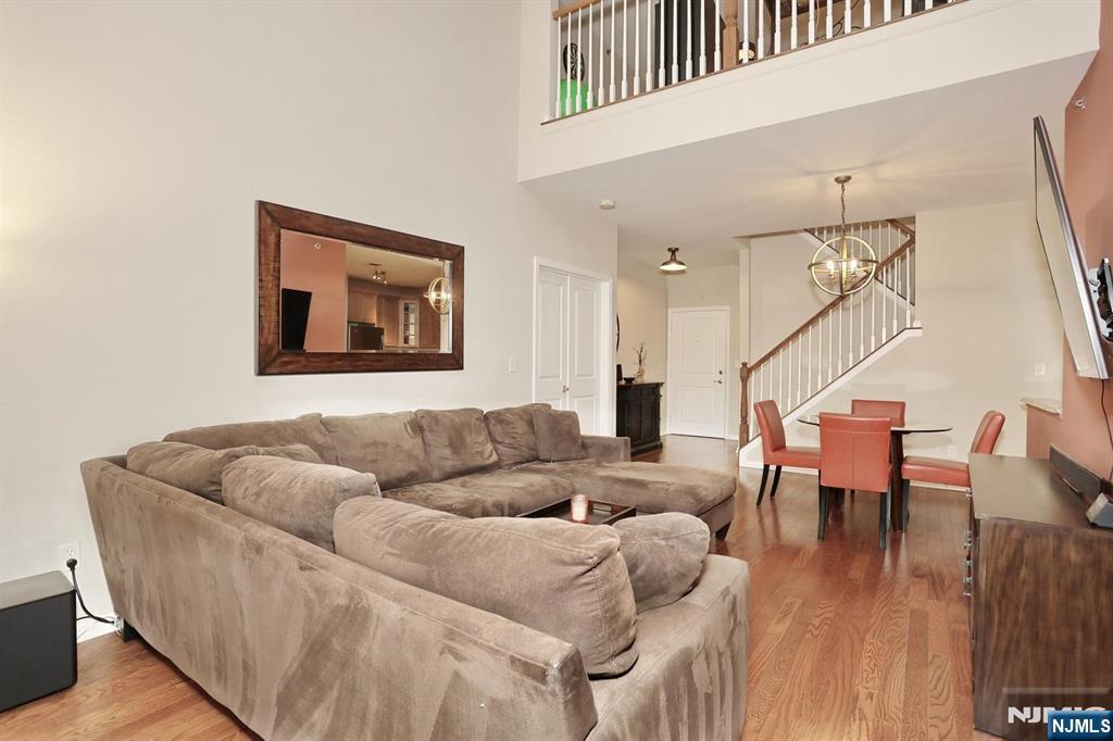 175 Rochelle Avenue, Unit 321 Rochelle Park, NJ 07662 - Photo 11 of 50