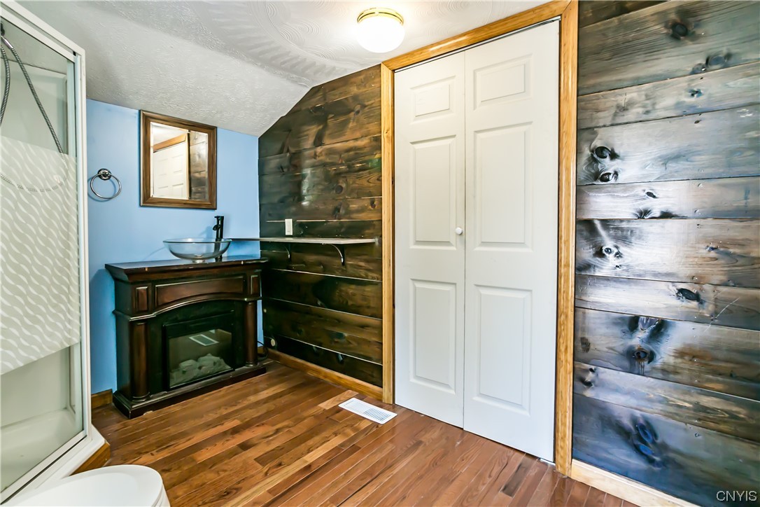 614 Fitch Street Oneida, NY 13421 - Photo 13 of 15 Walk-in closet