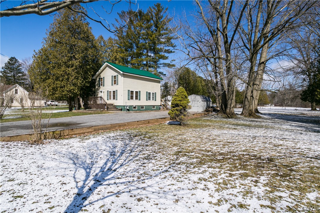 614 Fitch Street Oneida, NY 13421 - Photo 2 of 15 Exterior side lot