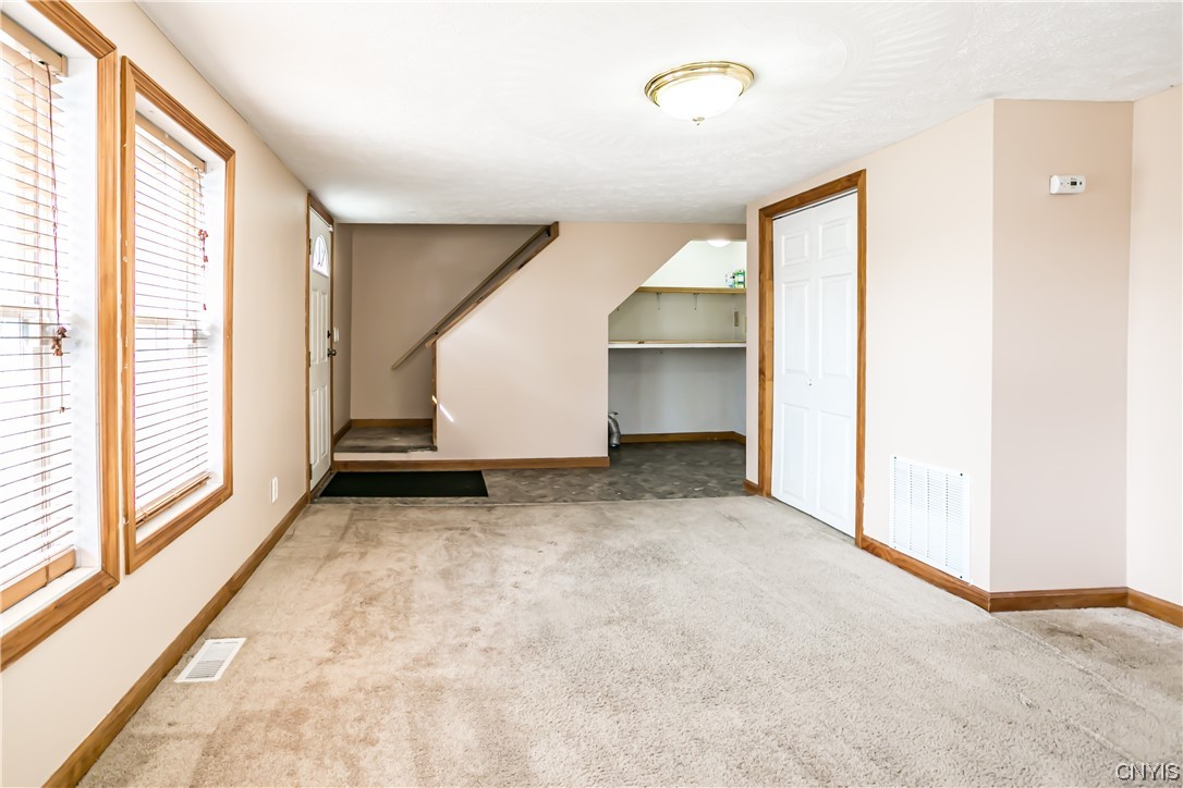 614 Fitch Street Oneida, NY 13421 - Photo 3 of 15 Formal living space