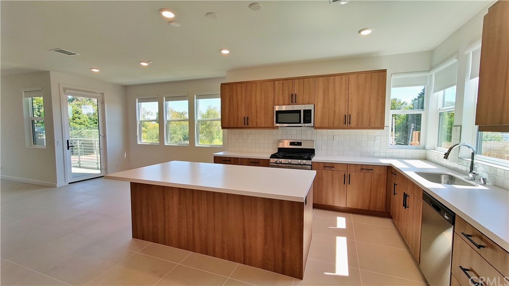 821 South Grable Circle Orange, CA 92868 - Photo 13 of 22 Kitchen