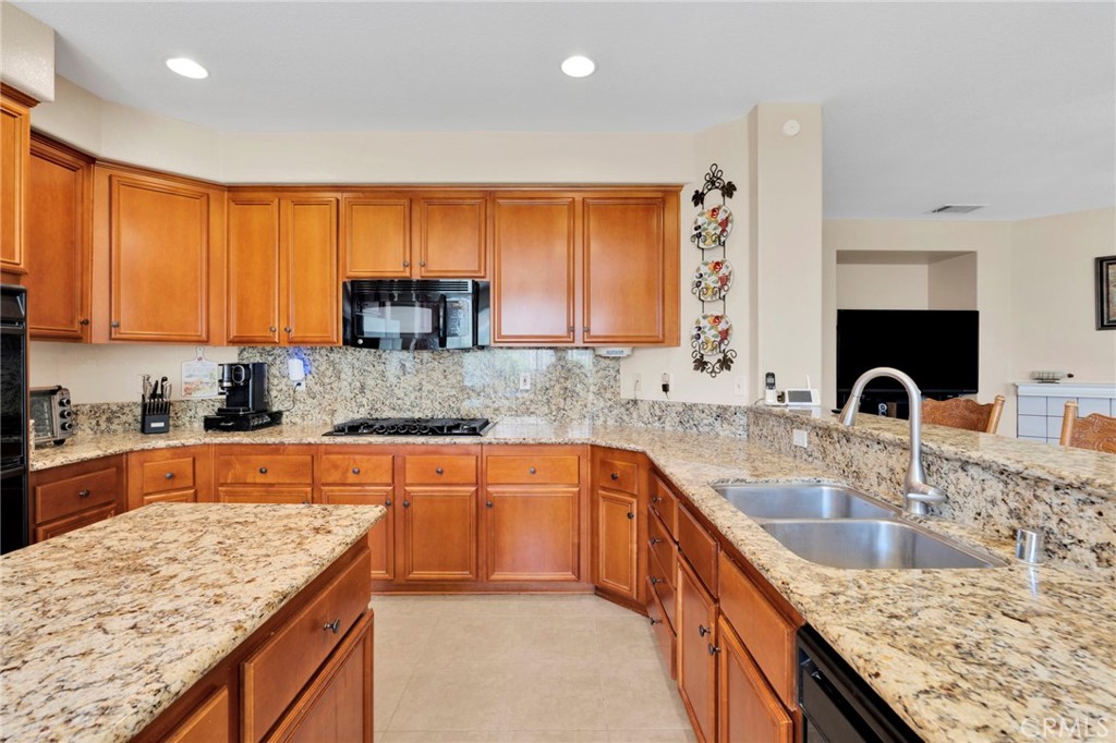 9455 Poppyfield Court Rancho Cucamonga, CA 91730 - Photo 8 of 39