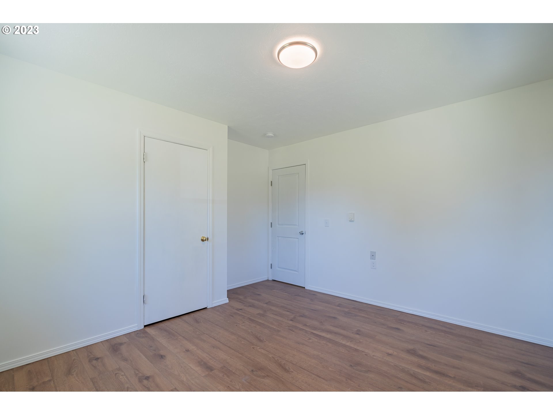 721 Northwest Gropper Road Stevenson, WA 98648 - Photo 38 of 45 a view of an empty room