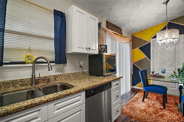 $195,000 | 2404 Northeast 32nd Place, Ocala, FL 34479