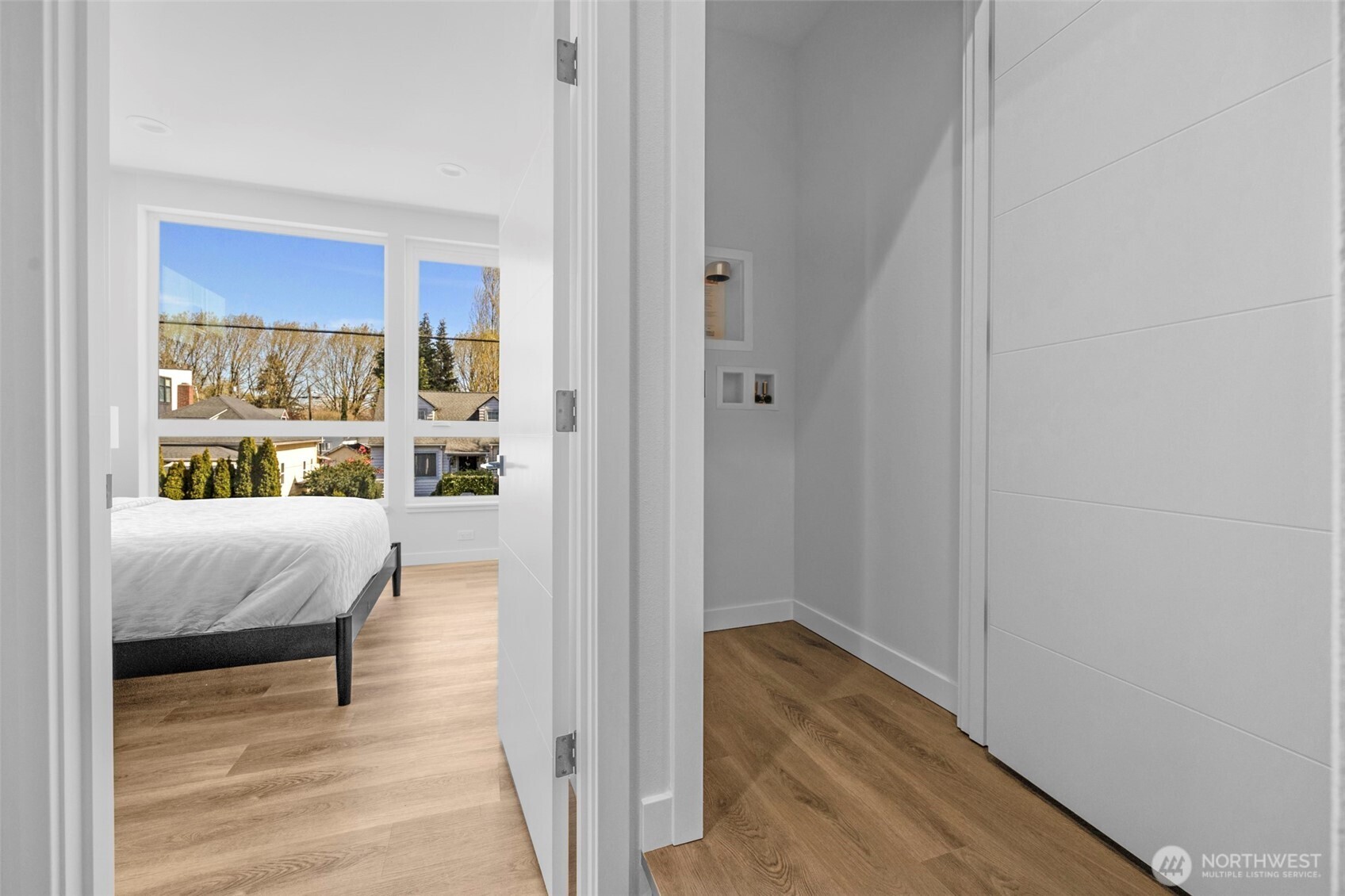 6727 Carleton Avenue South, Unit B Seattle, WA 98108 - Photo 18 of 35