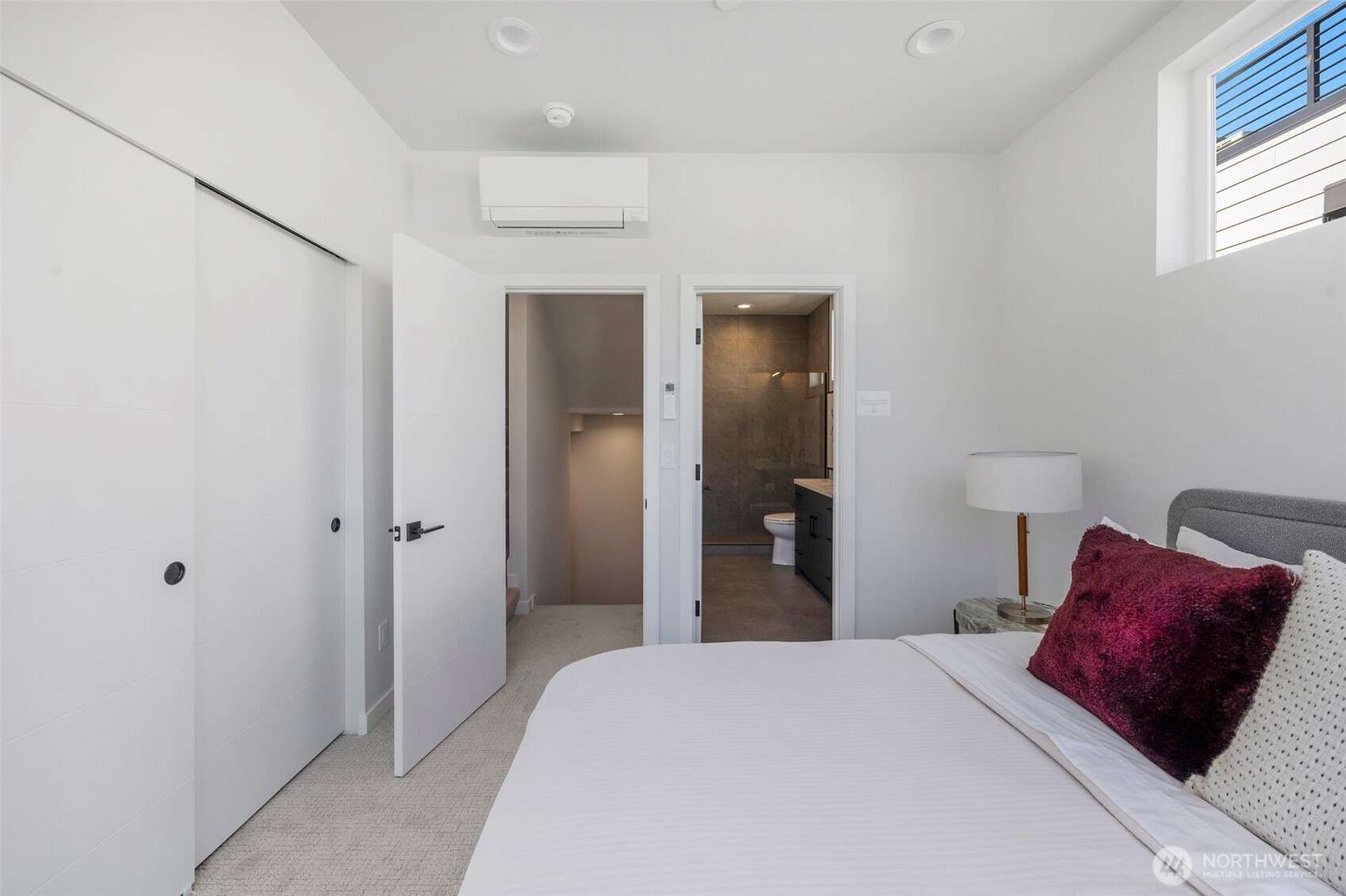 6727 Carleton Avenue South, Unit B Seattle, WA 98108 - Photo 20 of 35