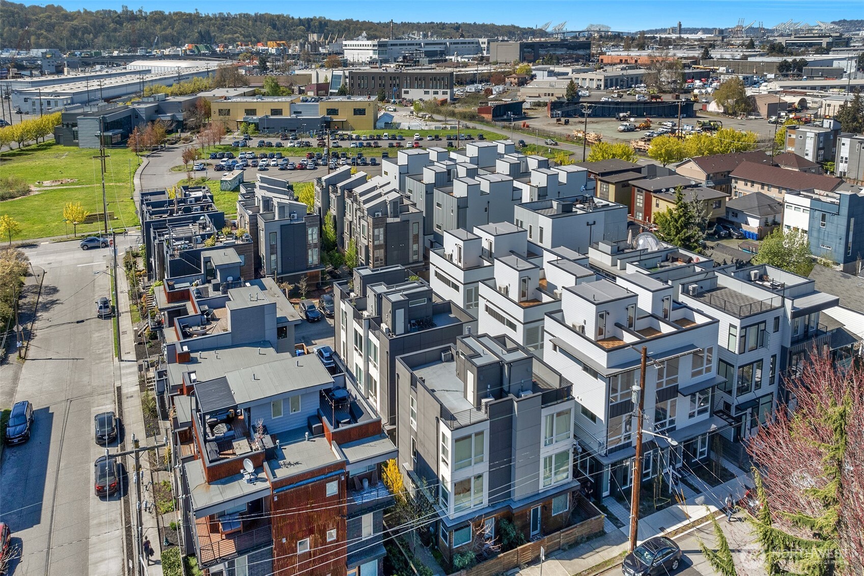 6727 Carleton Avenue South, Unit B Seattle, WA 98108 - Photo 29 of 35