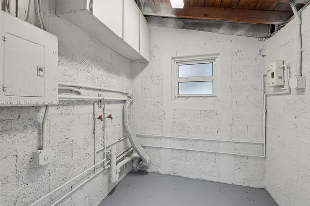 $582,500 | 1213 Northeast 13th Street, Fort Lauderdale, FL 33304